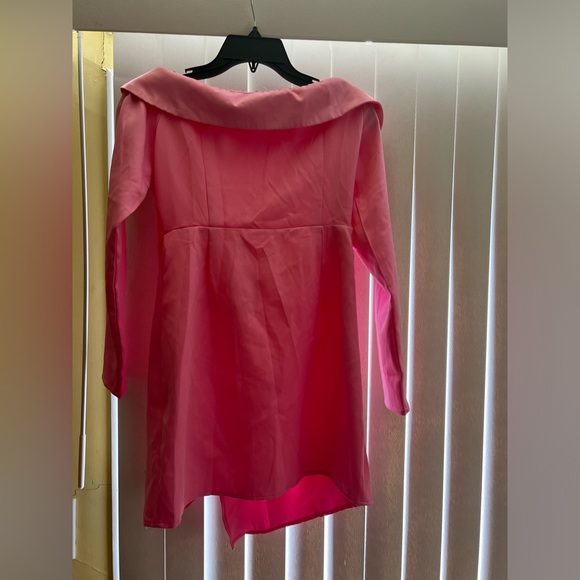 Women's Pretty Little Things Powder Pink Deep V Neck Collar Mini Dress Size 6 - Picture 8 of 9